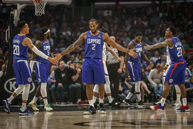 李金羽：中国足球前一段已经掉冰窟窿里了，目前处于恢复期（李金羽：国足前段时间如坠冰窟，如今进入恢复期）