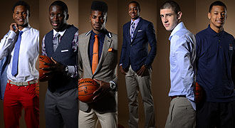 杜兰特半场20分，谢泼德高效，火箭半场57-57独行侠（杜兰特半场轰20分，谢泼德高效发挥，火箭与独行侠半场战成57平）