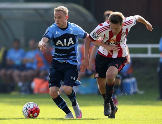 莱切1-0佛罗伦萨，梅东-贝里沙一锤定音（莱切1比0力克佛罗伦萨，梅东-贝里沙打入致胜球）