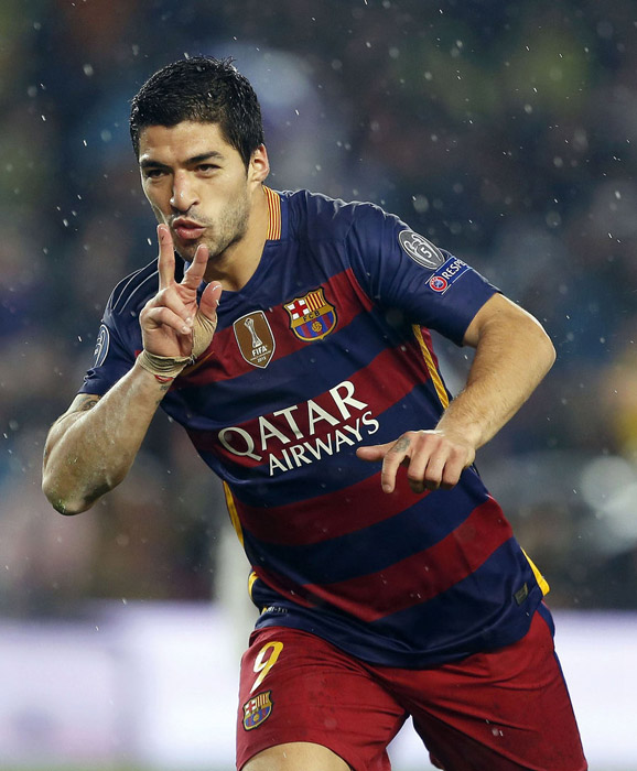 官方：多特与34岁第二门将亚历山大-迈尔续约至2027年（多特官宣：34岁替补门将亚历山大-迈尔续约，合同至2027年）