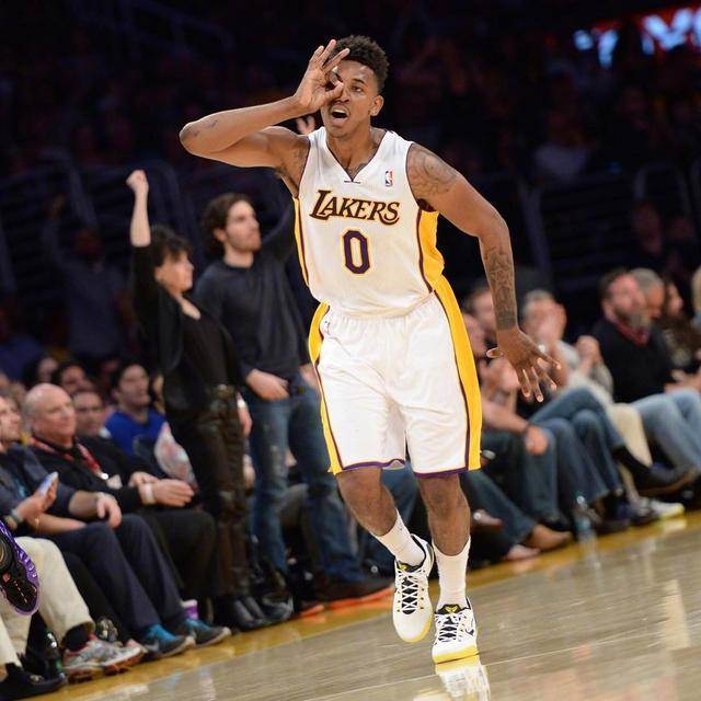 广东男篮首战山西，徐杰领衔12人大名单，三外援首秀四主力缺阵！（广东客战山西：徐杰率12人出征，三外援迎首秀，四主力无缘登场）