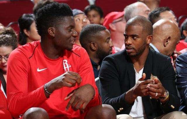 追梦谈和鹈鹕球迷吵架：你不能一直叫我一个女人的名字（追梦谈与鹈鹕球迷争执：别一直用女性名字称呼我）