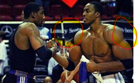 布斯克茨与阿尔巴现身迈阿密网球表演赛，为同胞阿卡助阵（布斯克茨、阿尔巴亮相迈阿密网球表演赛，为同胞阿卡助威）